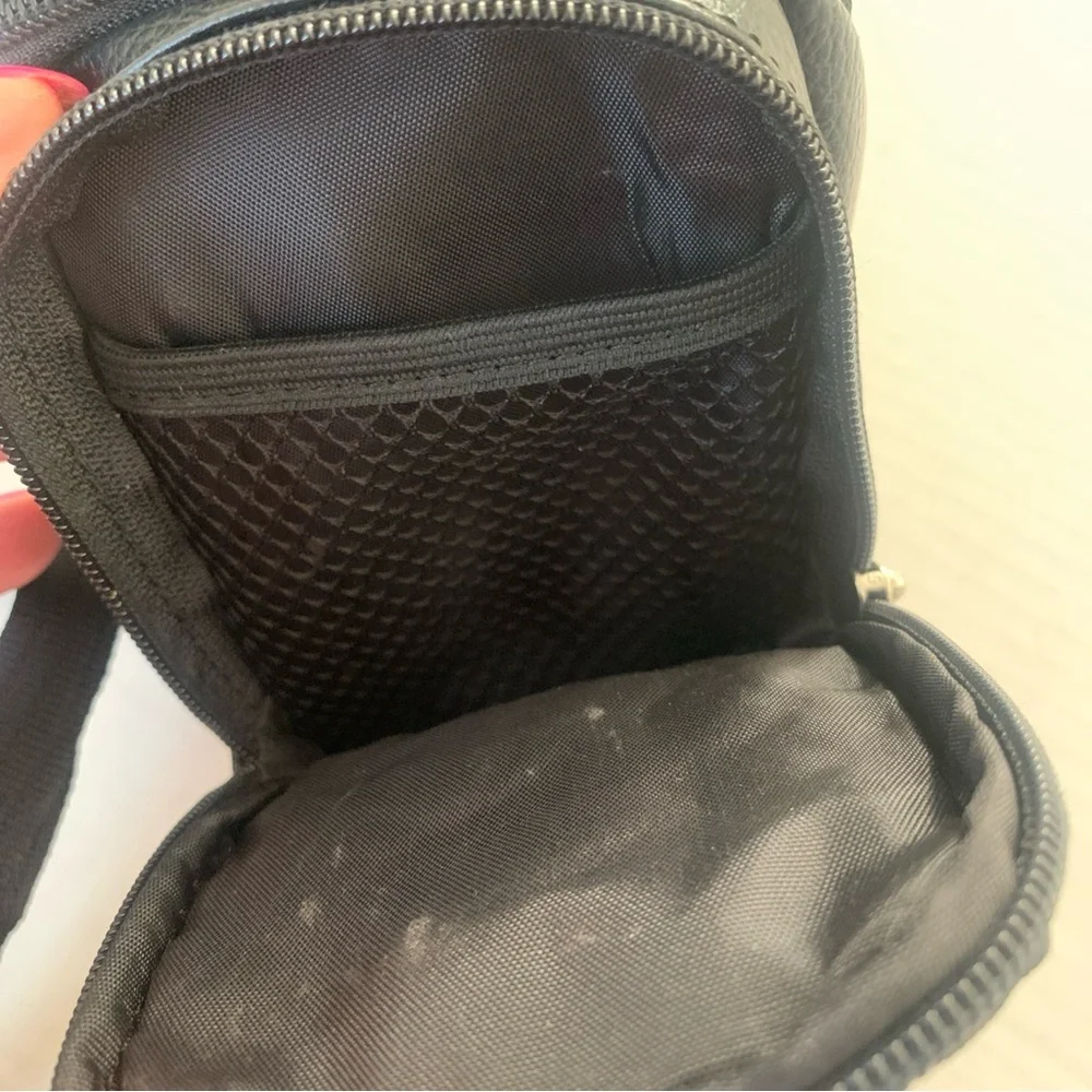 Targus Leather Black Compact Camera Case Adjustable Shoulder Strap Belt Loop EUC